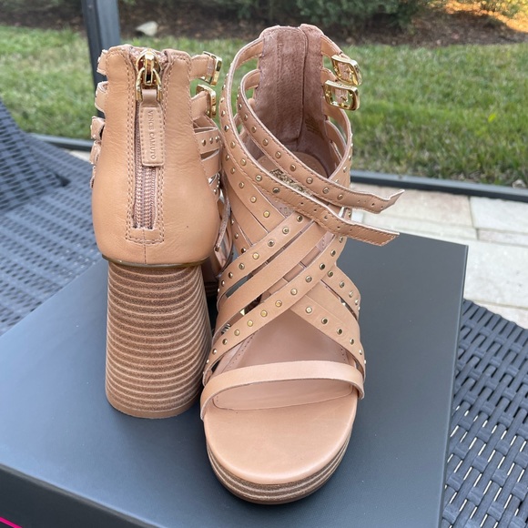 Vince Camuto Nanthie, Sandstone 7 - Picture 10 of 12